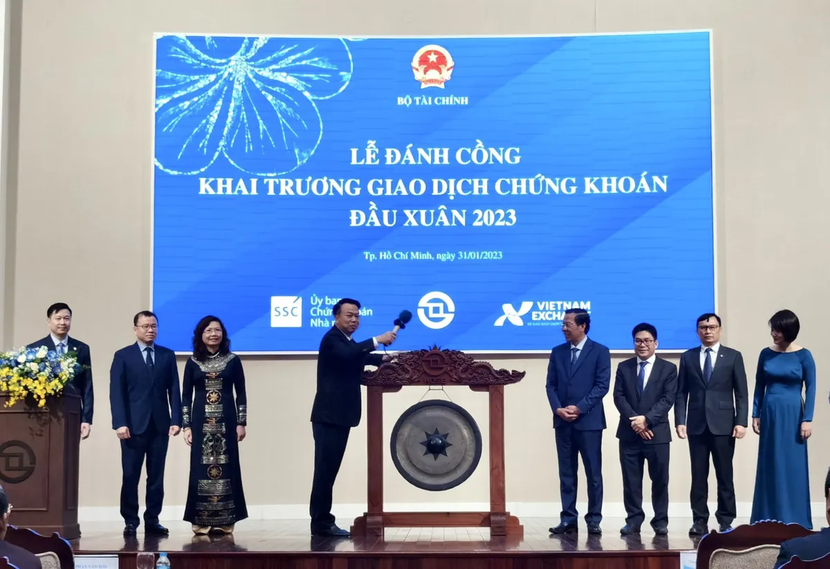 Khai xuân thị trường chứng khoán: Kỳ vọng phát triển quy mô và chất lượng - Ảnh 1.