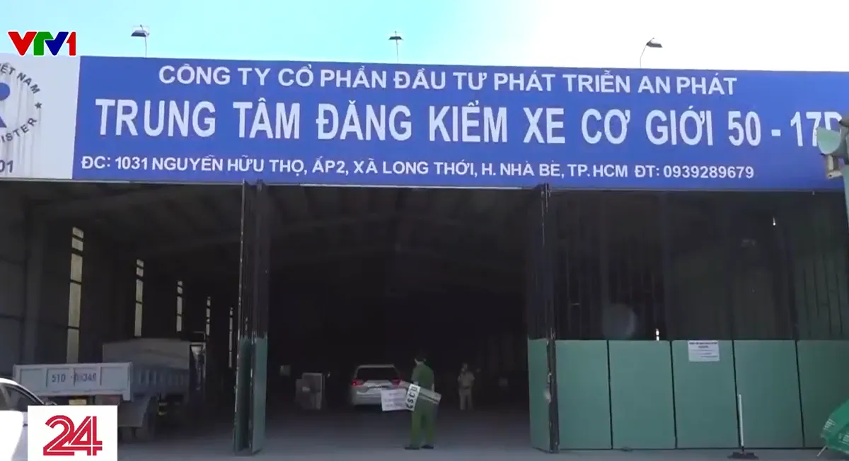 Trung tâm đăng kiểm ở TP Hồ Chí Minh cho phép “thỏa thuận” giá để bỏ qua lỗi - Ảnh 1.