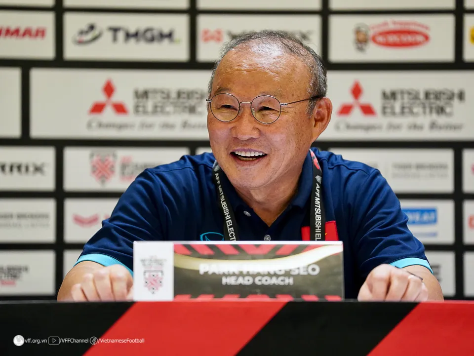 HLV Park Hang Seo: “Dù không thắng nhưng ĐT Việt Nam cũng đã đạt được mục tiêu trên sân khách” - Ảnh 2. HLV Park Hang Seo: “Dù không thắng nhưng ĐT Việt Nam cũng đã đạt được mục tiêu trên sân khách” - Ảnh 2.