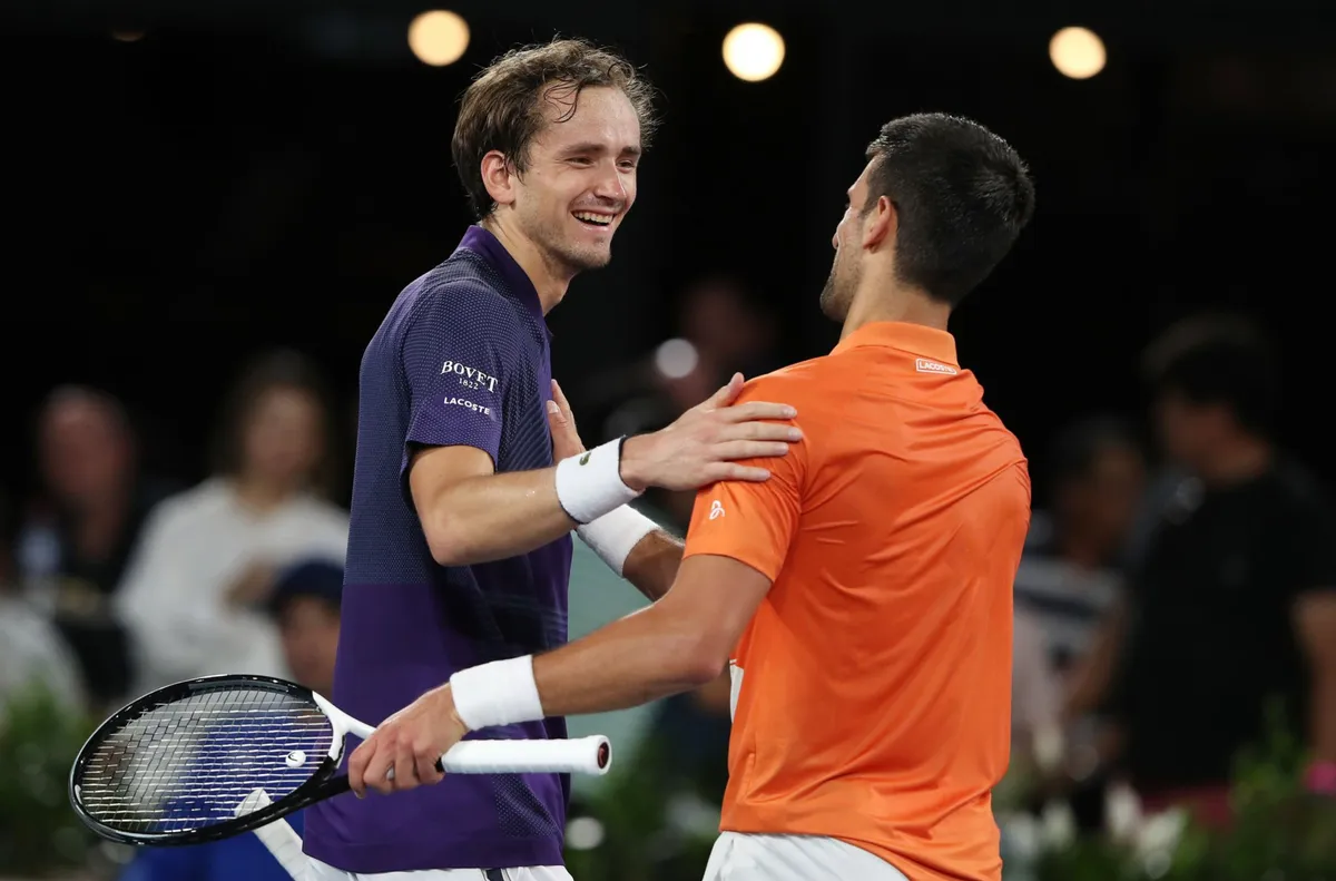 Đánh bại Daniil Medvedev, Novak Djokovic vào chung kết Adelaide mở rộng - Ảnh 1. Đánh bại Daniil Medvedev, Novak Djokovic vào chung kết Adelaide mở rộng - Ảnh 1.