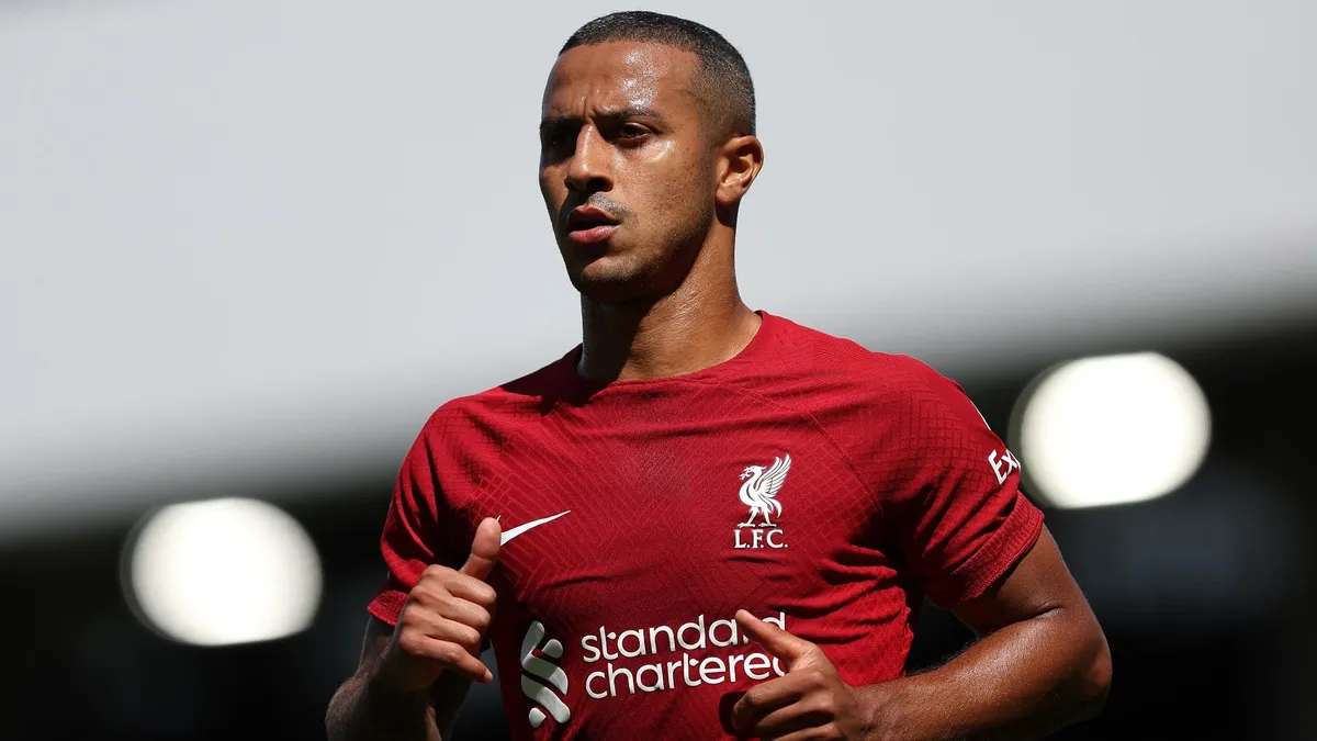 Thiago gia nhập danh sách chấn thương của Liverpool - Ảnh 1. Thiago gia nhập danh sách chấn thương của Liverpool - Ảnh 1.