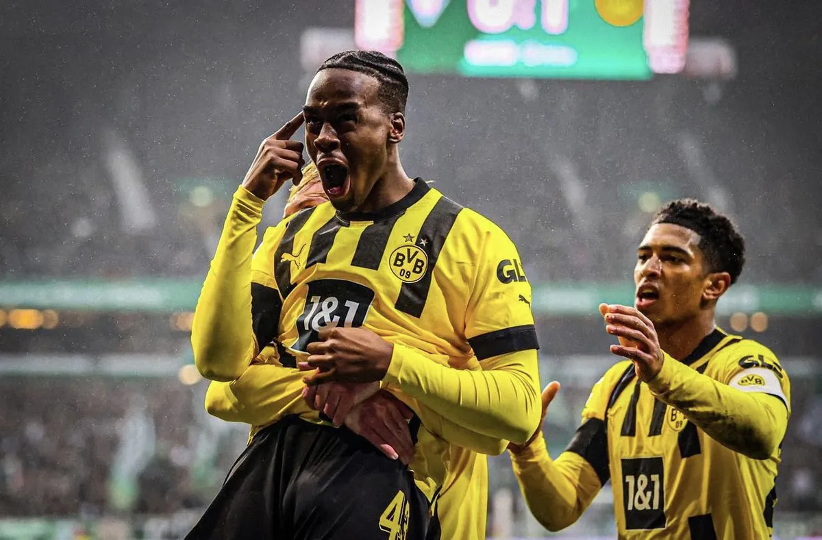 Vòng 20 giải VĐQG Đức: Bayern Munich củng cố ngôi đầu, Dortmund bám đuổi - Ảnh 3. Vòng 20 giải VĐQG Đức: Bayern Munich củng cố ngôi đầu, Dortmund bám đuổi - Ảnh 3.