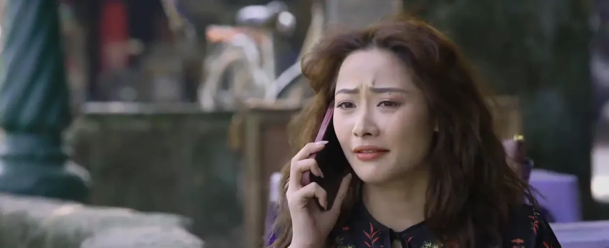 Dưới bóng cây hạnh phúc - Tập 15: Hết đường trốn nợ, vợ chồng Danh về nhà bám chị dâu - Ảnh 2. Dưới bóng cây hạnh phúc - Tập 15: Hết đường trốn nợ, vợ chồng Danh về nhà bám chị dâu - Ảnh 2.