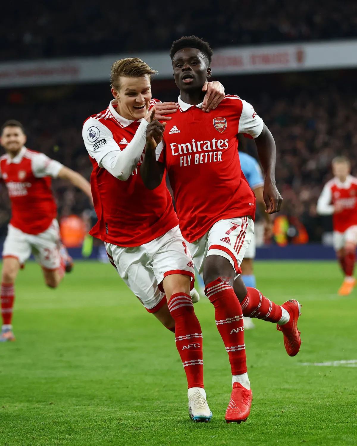 Thắng thuyết phục Arsenal, Man City chiếm ngôi đầu Ngoại hạng Anh - Ảnh 1. Thắng thuyết phục Arsenal, Man City chiếm ngôi đầu Ngoại hạng Anh - Ảnh 1.