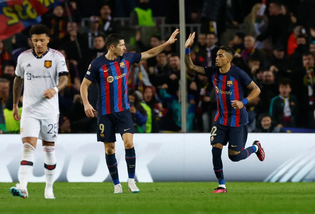 Lượt đi vòng Play-off UEFA Europa League: Barcelona và Man Utd bất phân thắng bại - Ảnh 1. Lượt đi vòng Play-off UEFA Europa League: Barcelona và Man Utd bất phân thắng bại - Ảnh 1.
