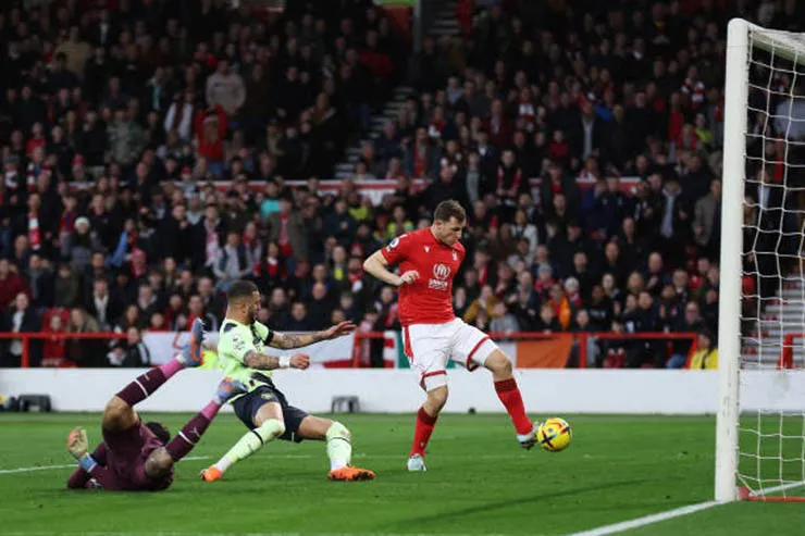 Manchester City bị Nottingham cầm chân - Ảnh 3. Manchester City bị Nottingham cầm chân - Ảnh 3.