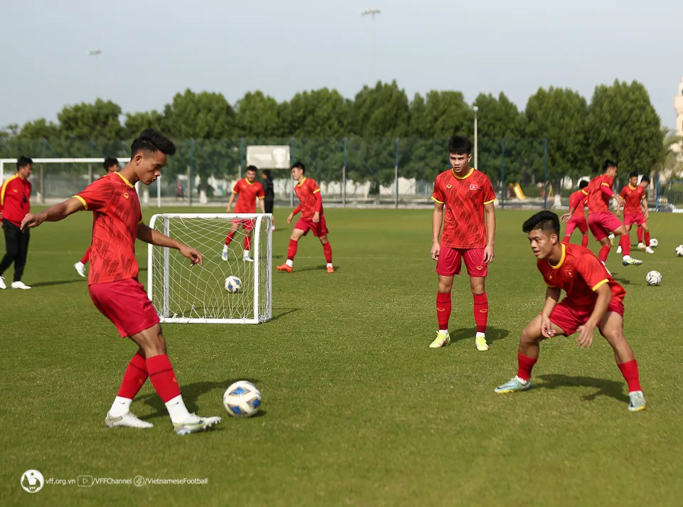 U20 Việt Nam tích cực chuẩn bị cho trận tổng duyệt trước quân xanh Dubai City FC - Ảnh 1. U20 Việt Nam tích cực chuẩn bị cho trận tổng duyệt trước quân xanh Dubai City FC - Ảnh 1.
