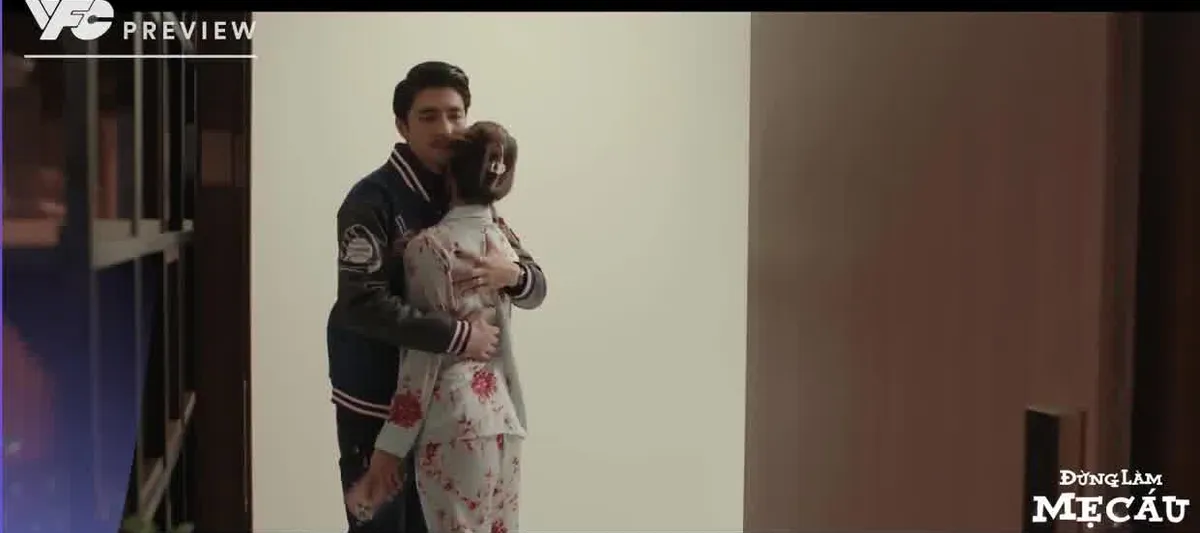 Đừng l&agrave;m mẹ c&aacute;u - Tập 23: Kh&ocirc;i mượn rượu để &ocirc;m Vy - Ảnh 3.