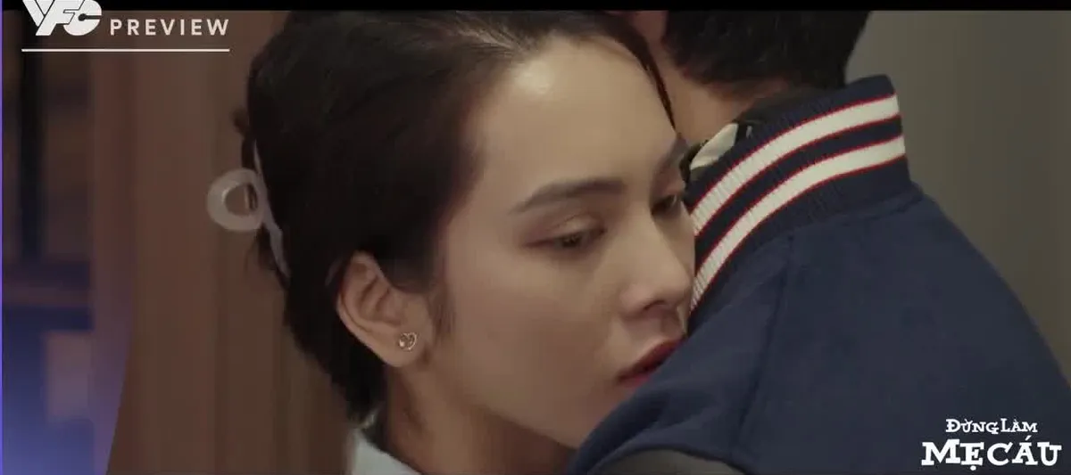 Đừng l&agrave;m mẹ c&aacute;u - Tập 23: Kh&ocirc;i mượn rượu để &ocirc;m Vy - Ảnh 4.