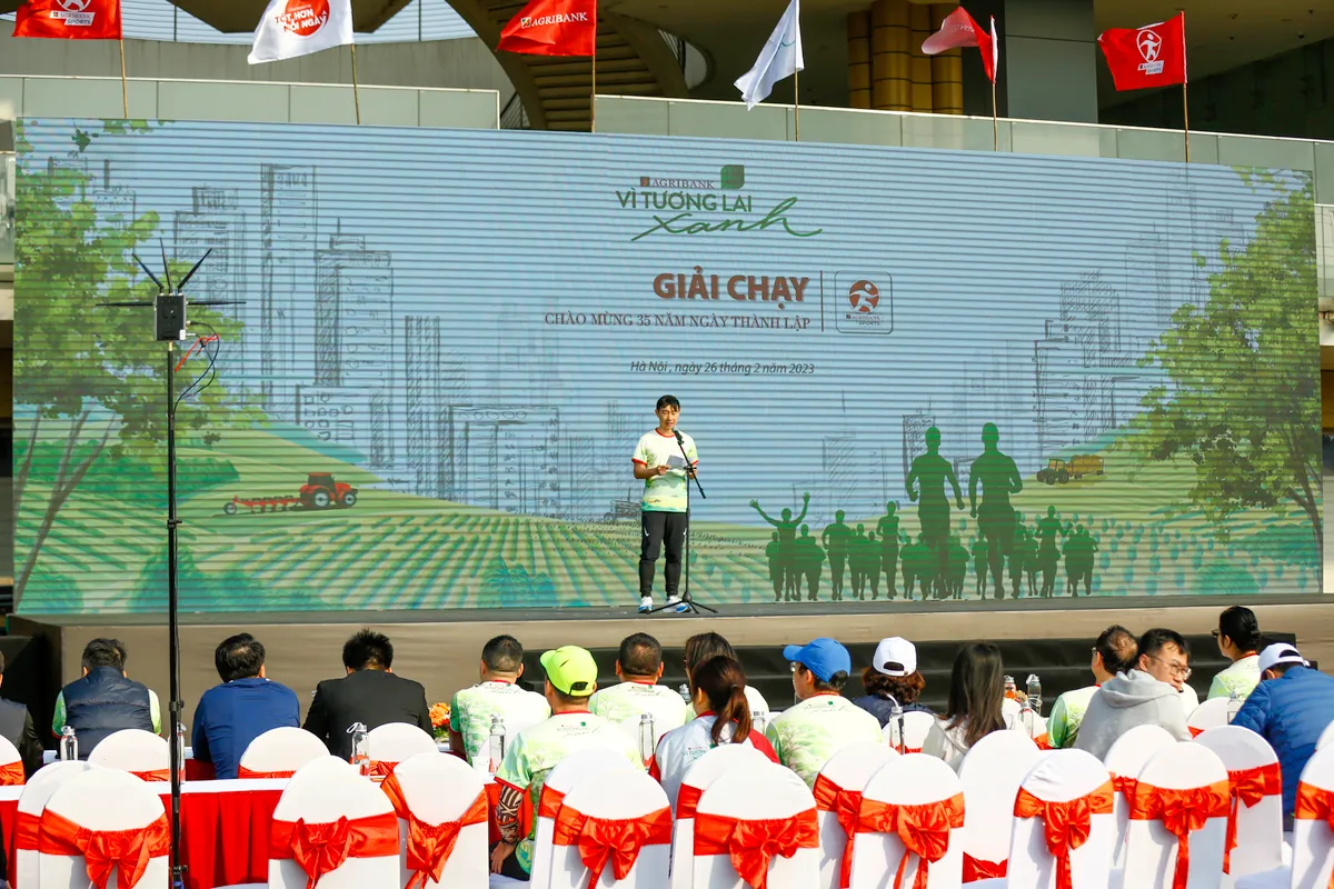 Agribank phát động giải chạy Vì tương lai xanh - Ảnh 6. Agribank phát động giải chạy Vì tương lai xanh - Ảnh 6.