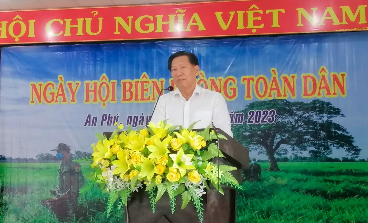 An Giang: Triển khai thực hiện 5 nội dung Ngày Biên phòng toàn dân - Ảnh 2.