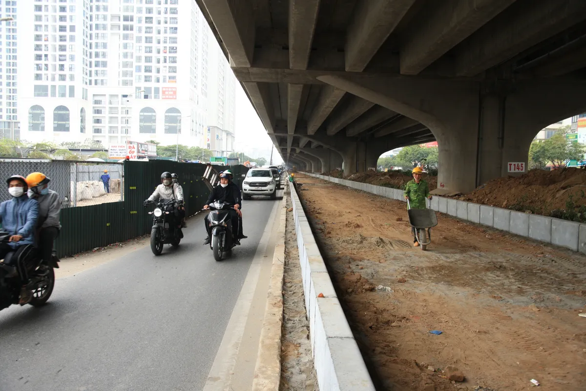 Mở làn đường tạm trên đường vành đai 3 (Hà Nội) - Ảnh 4.