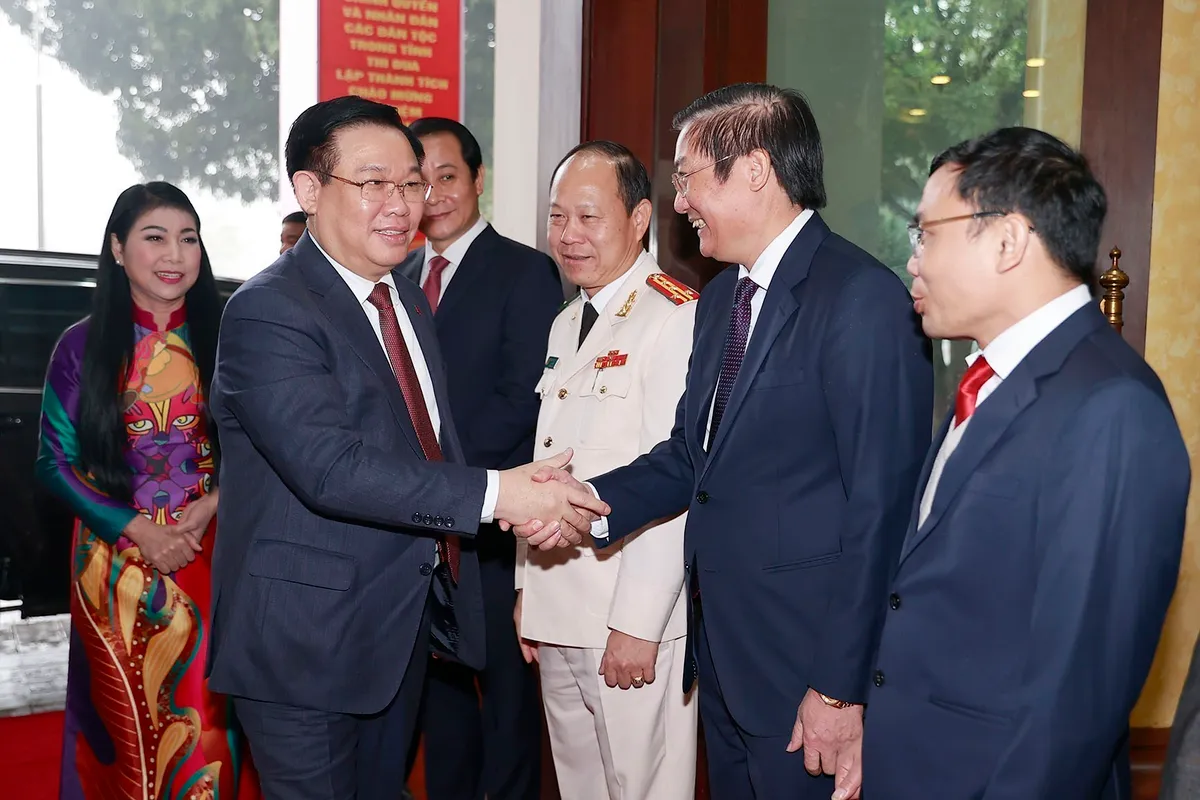 Tiếp tục nu&ocirc;i dưỡng kh&aacute;t vọng gi&agrave;u c&oacute; v&agrave; phồn vinh - Ảnh 1.