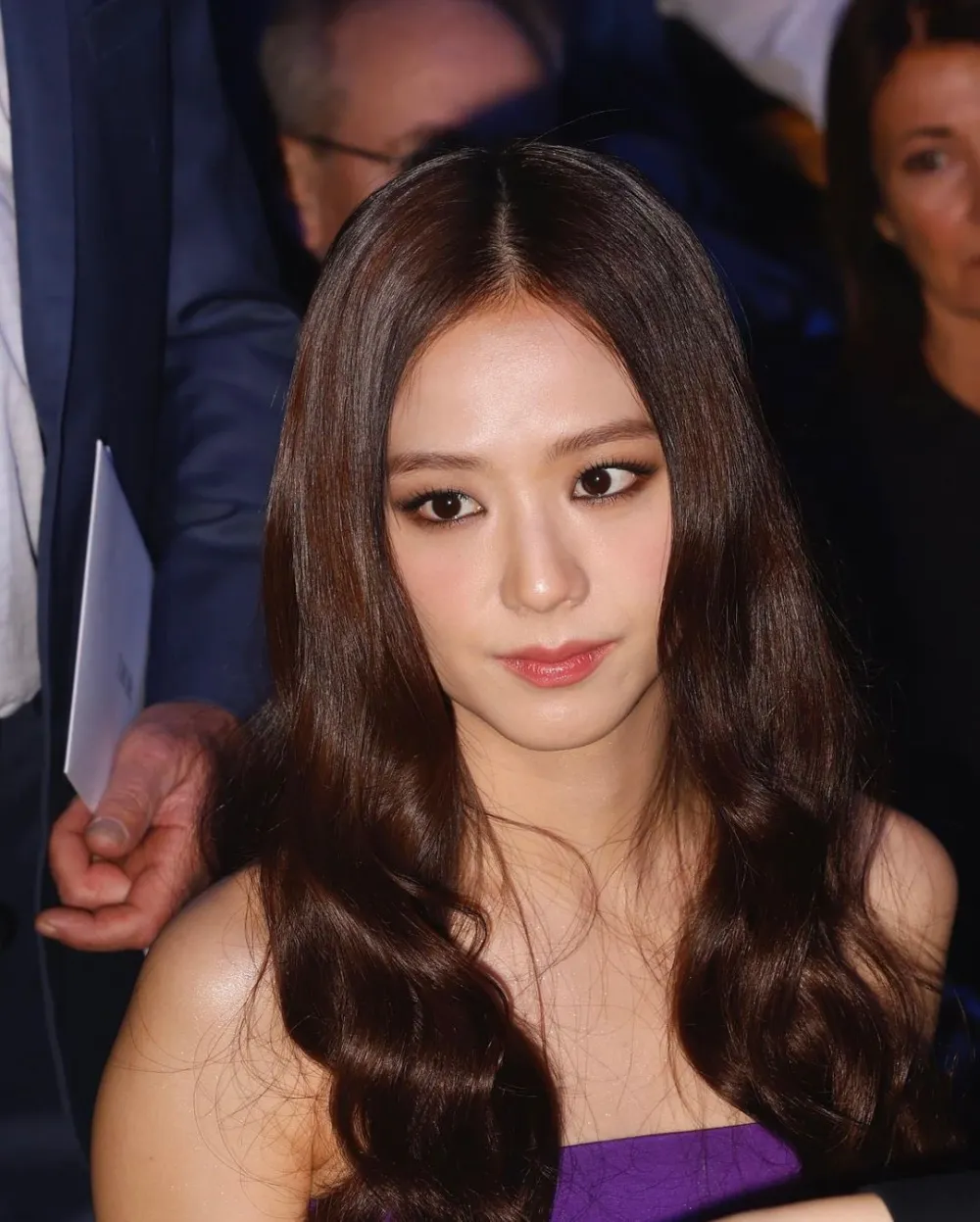 Jisoo (BLACKPINK) chiếm trọn spotlight khi tham dự Paris Fashion Week 2023 - Ảnh 3.