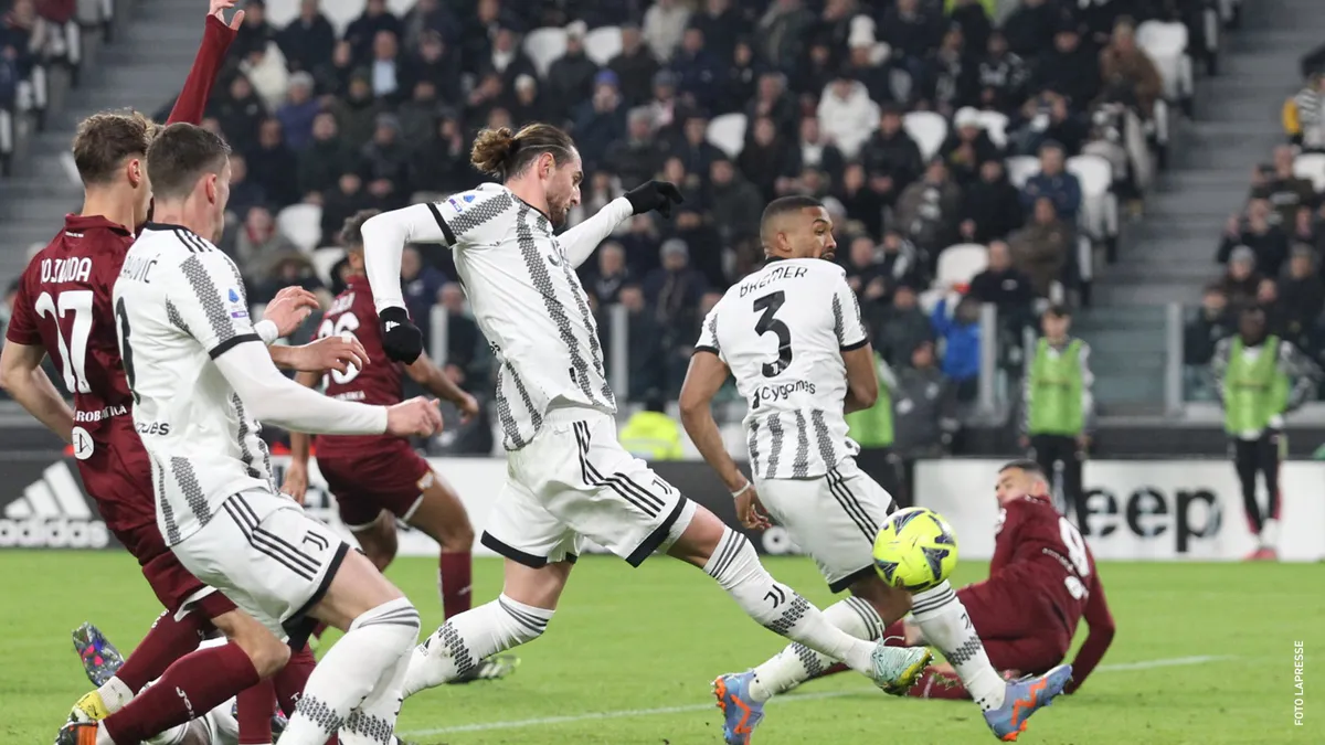 Juventus ngược dòng ấn tượng trước Torino - Ảnh 1. Juventus ngược dòng ấn tượng trước Torino - Ảnh 1.
