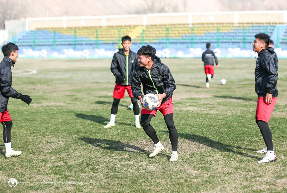 U20 Việt Nam vs U20 Australia: Mở màn chiến dịch | 17h00 hôm nay, 1/3 – VCK U20 châu Á - Ảnh 2. U20 Việt Nam vs U20 Australia: Mở màn chiến dịch | 17h00 hôm nay, 1/3 – VCK U20 châu Á - Ảnh 2.