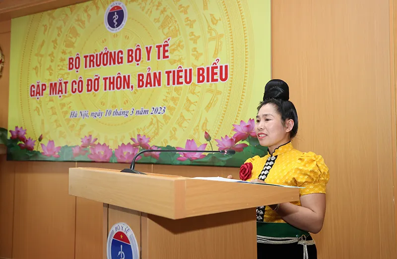 Cần có những chính sách đãi ngộ đội ngũ cô đỡ thôn bản - Ảnh 1.
