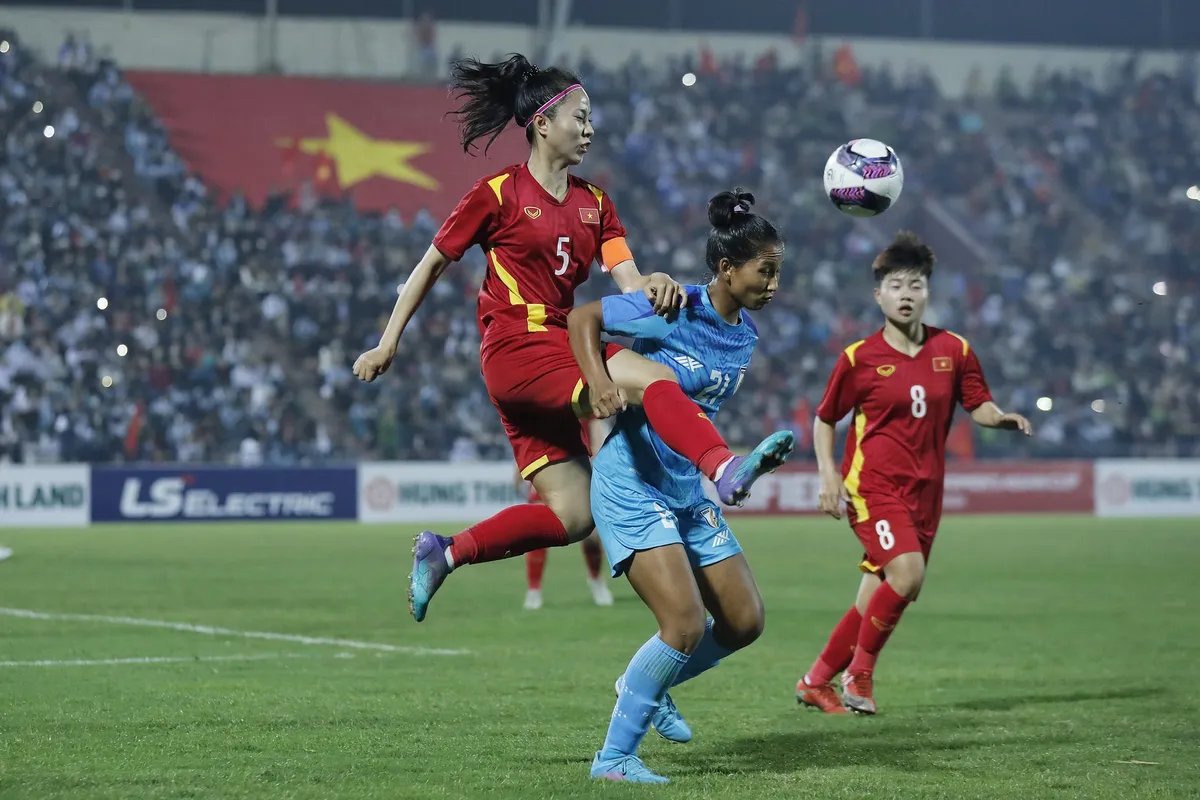 Cầm hòa U20 nữ Ấn Độ, U20 nữ Việt Nam giành vé dự VCK châu Á 2024 - Ảnh 3. Cầm hòa U20 nữ Ấn Độ, U20 nữ Việt Nam giành vé dự VCK châu Á 2024 - Ảnh 3.