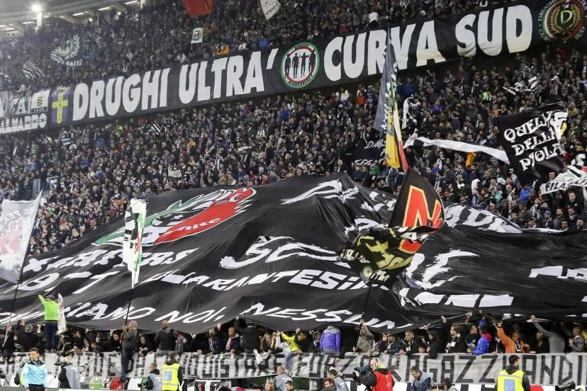 Juventus chính thức nộp đơn kháng cáo án phạt trừ 15 điểm - Ảnh 1. Juventus chính thức nộp đơn kháng cáo án phạt trừ 15 điểm - Ảnh 1.