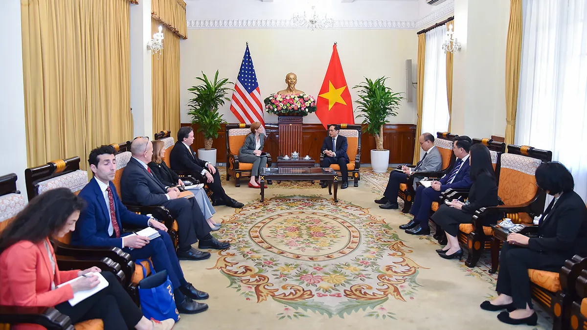 USAID tiếp tục giải quyết các vấn đề di sản chiến tranh tại Việt Nam - Ảnh 2.