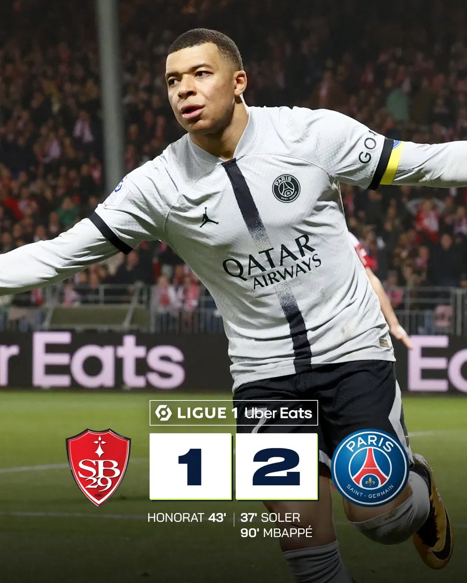 Kylian Mbappe tỏa sáng, PSG thắng kịch tính Brest | Vòng 27 Ligue I - Ảnh 3. Kylian Mbappe tỏa sáng, PSG thắng kịch tính Brest | Vòng 27 Ligue I - Ảnh 3.