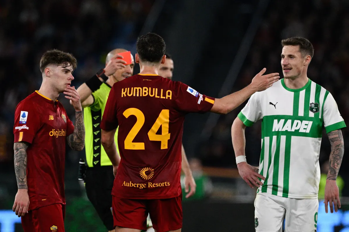 Vòng 26 Serie A | AS Roma bại trận trong cơn mưa bàn thắng - Ảnh 1. Vòng 26 Serie A | AS Roma bại trận trong cơn mưa bàn thắng - Ảnh 1.