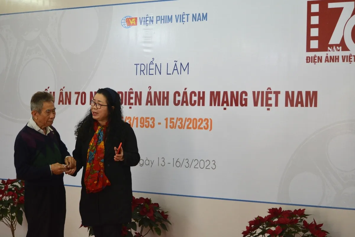 Triển lãm “Dấu ấn 70 năm điện ảnh cách mạng Việt Nam”: Nhìn lại hành trình của Điện ảnh Việt - Ảnh 8.