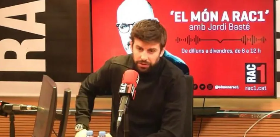 Pique tin rằng Messi c&oacute; thể trở lại Barcelona - Ảnh 1.