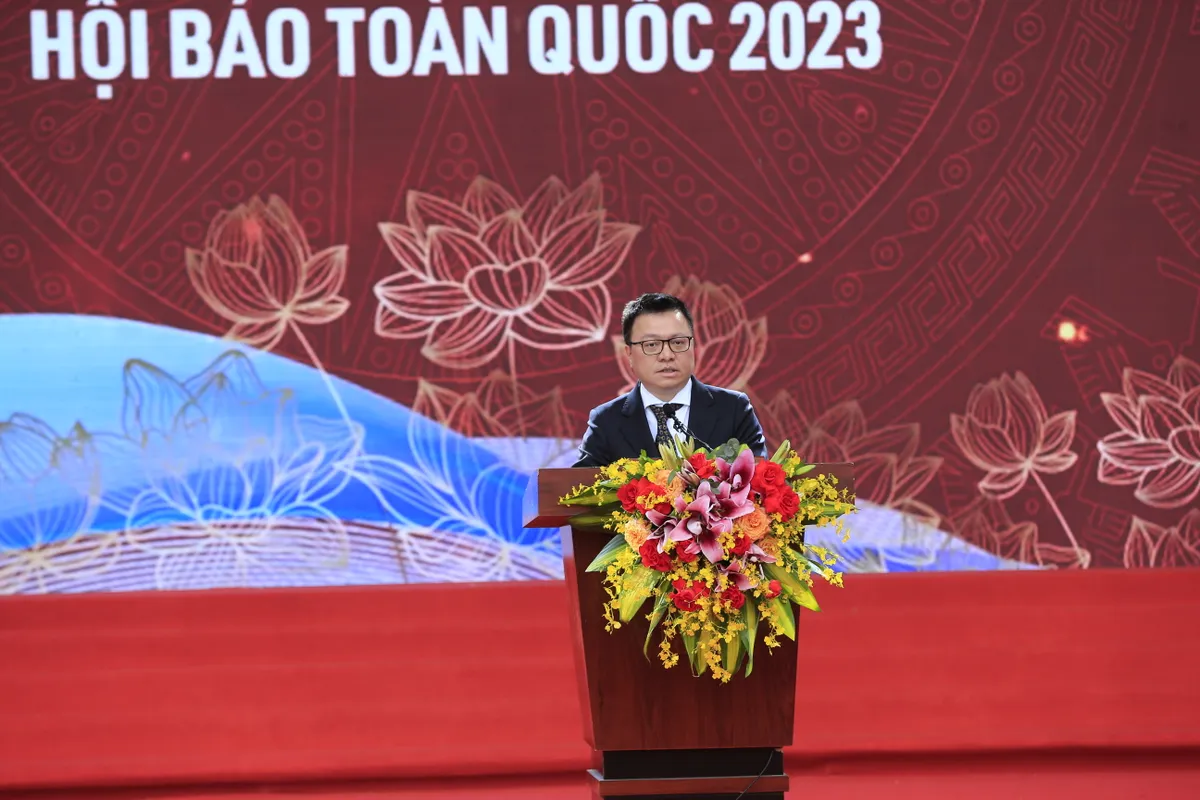 Bế mạc Hội báo toàn quốc 2023: Tôn vinh những tập thể, đơn vị xuất sắc - Ảnh 4.