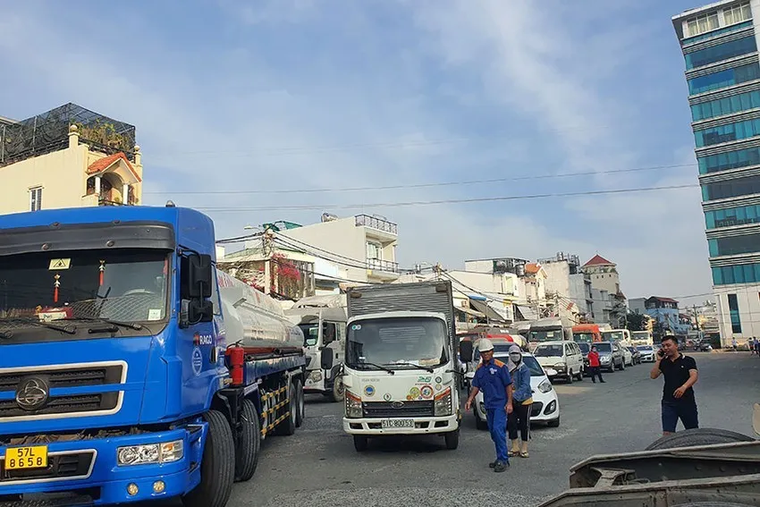 TP Hồ Chí Minh còn 93 đăng kiểm viên đang làm việc - Ảnh 1.