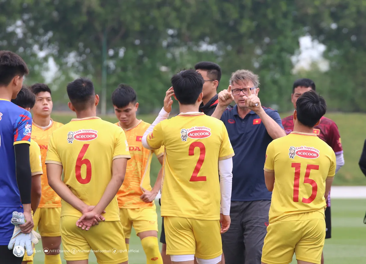 ĐT U23 Việt Nam sẽ cố gắng đạt mức tiến bộ cao hơn trong trận cuối tại giải U23 Cup - Ảnh 1. ĐT U23 Việt Nam sẽ cố gắng đạt mức tiến bộ cao hơn trong trận cuối tại giải U23 Cup - Ảnh 1.