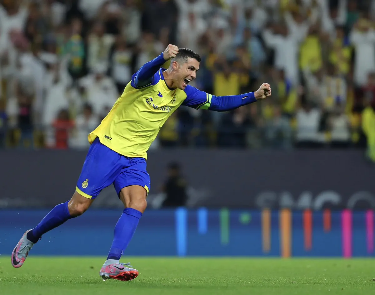 Cristiano Ronaldo phiên bản 2023: Phong độ phục hồi, niềm vui trở lại - Ảnh 2. Cristiano Ronaldo phiên bản 2023: Phong độ phục hồi, niềm vui trở lại - Ảnh 2.