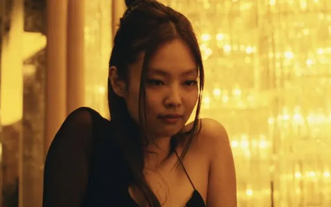 Phim của Jennie (BLACKPINK) bị gọi là phim khiêu dâm, tra tấn, HBO lên tiếng - Ảnh 2.
