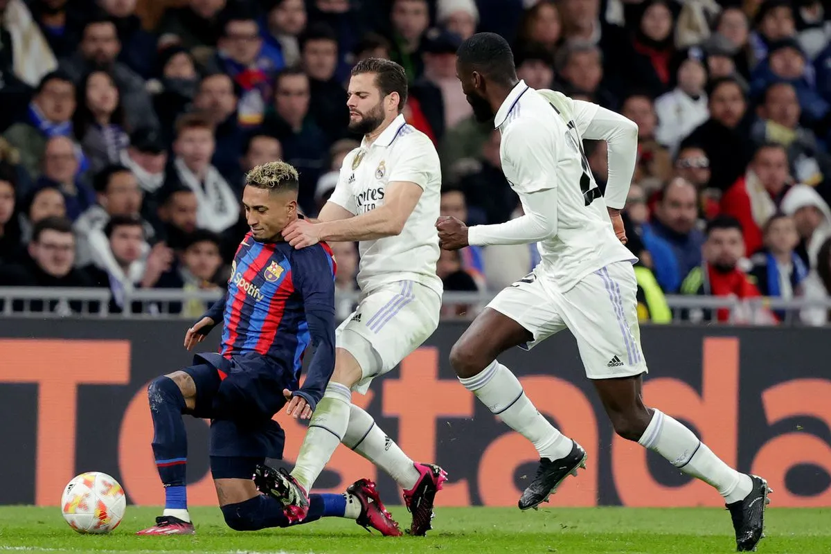 Barcelona giành lợi thế tại bán kết lượt đi Cúp Nhà Vua Tây Ban Nha - Ảnh 2. Barcelona giành lợi thế tại bán kết lượt đi Cúp Nhà Vua Tây Ban Nha - Ảnh 2.