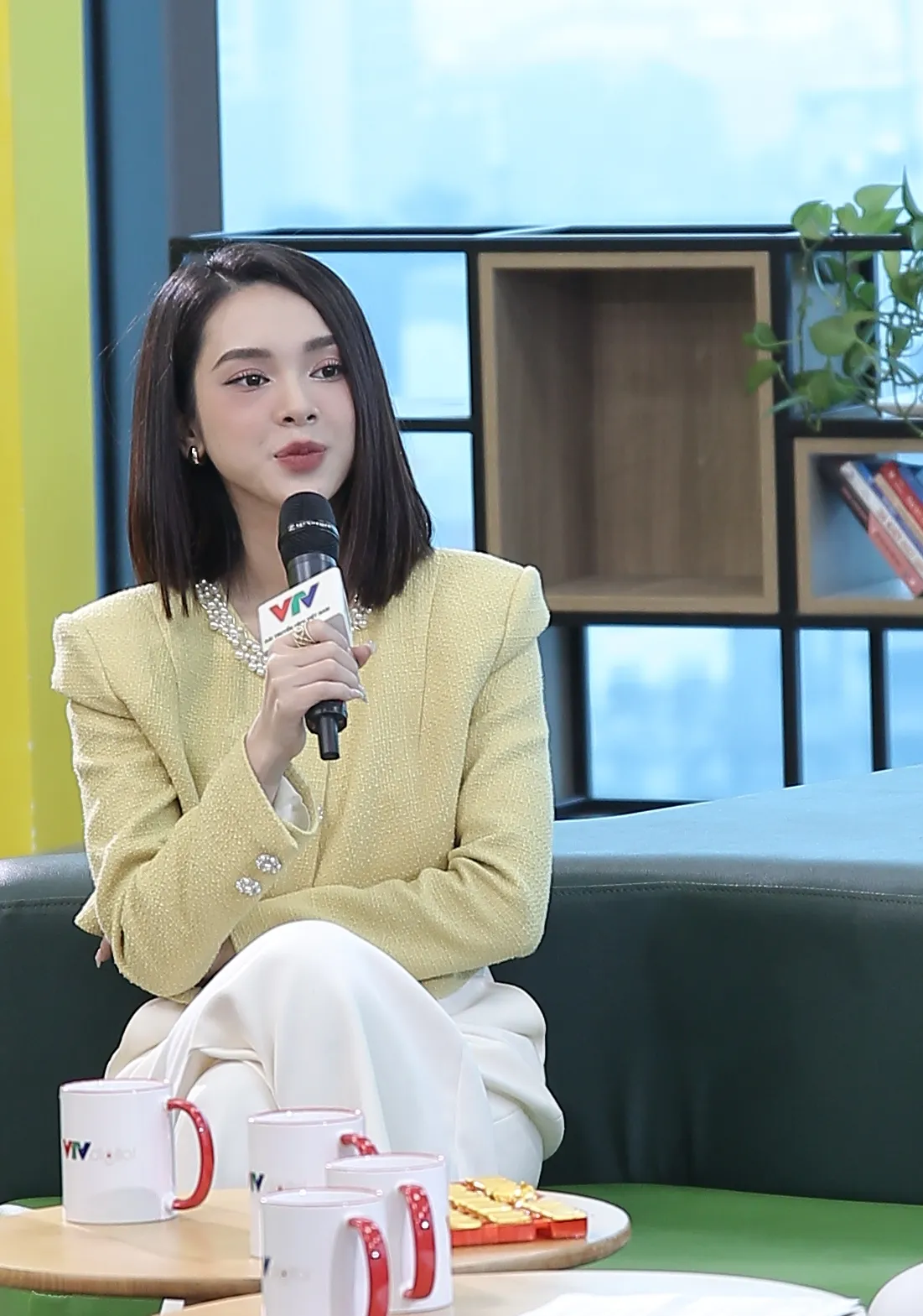 MC Sơn Lâm đau đầu với độ quậy của bộ đôi Voi - Happi Đừng làm mẹ cáu - Ảnh 11.