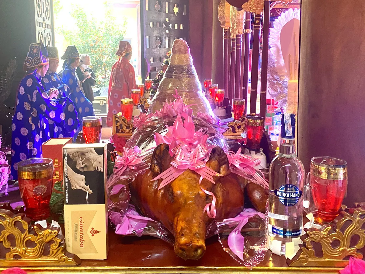 Khai hội đền Bạch M&atilde; ở phố cổ H&agrave; Nội: N&eacute;t đẹp văn h&oacute;a truyền thống đậm đ&agrave; bản sắc d&acirc;n tộc - Ảnh 9.