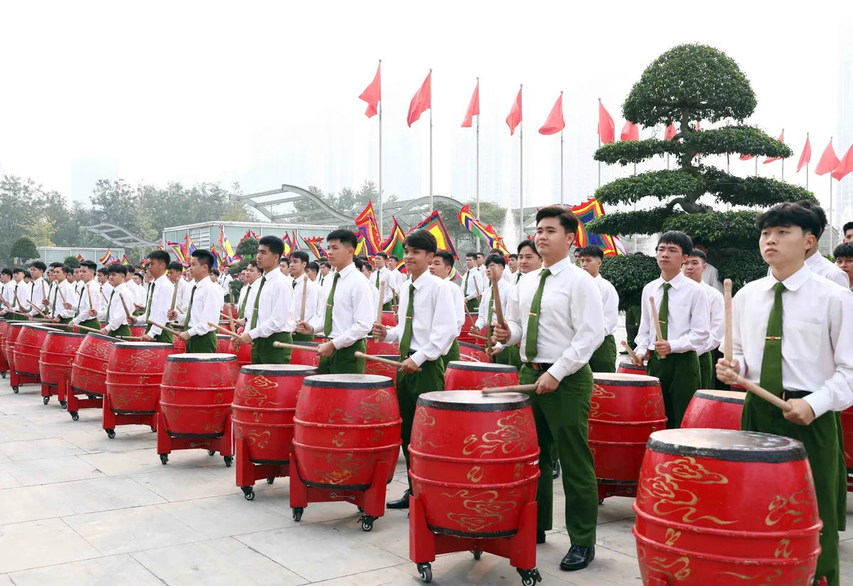 Tổng Bí thư dự Lễ Kỷ niệm 75 năm Công an nhân dân học tập, thực hiện Sáu điều Bác Hồ dạy - Ảnh 7.