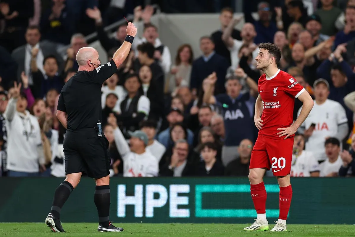 Liverpool thua trận đầu tiên tại Ngoại hạng Anh mùa này - Ảnh 1. Liverpool thua trận đầu tiên tại Ngoại hạng Anh mùa này - Ảnh 1.