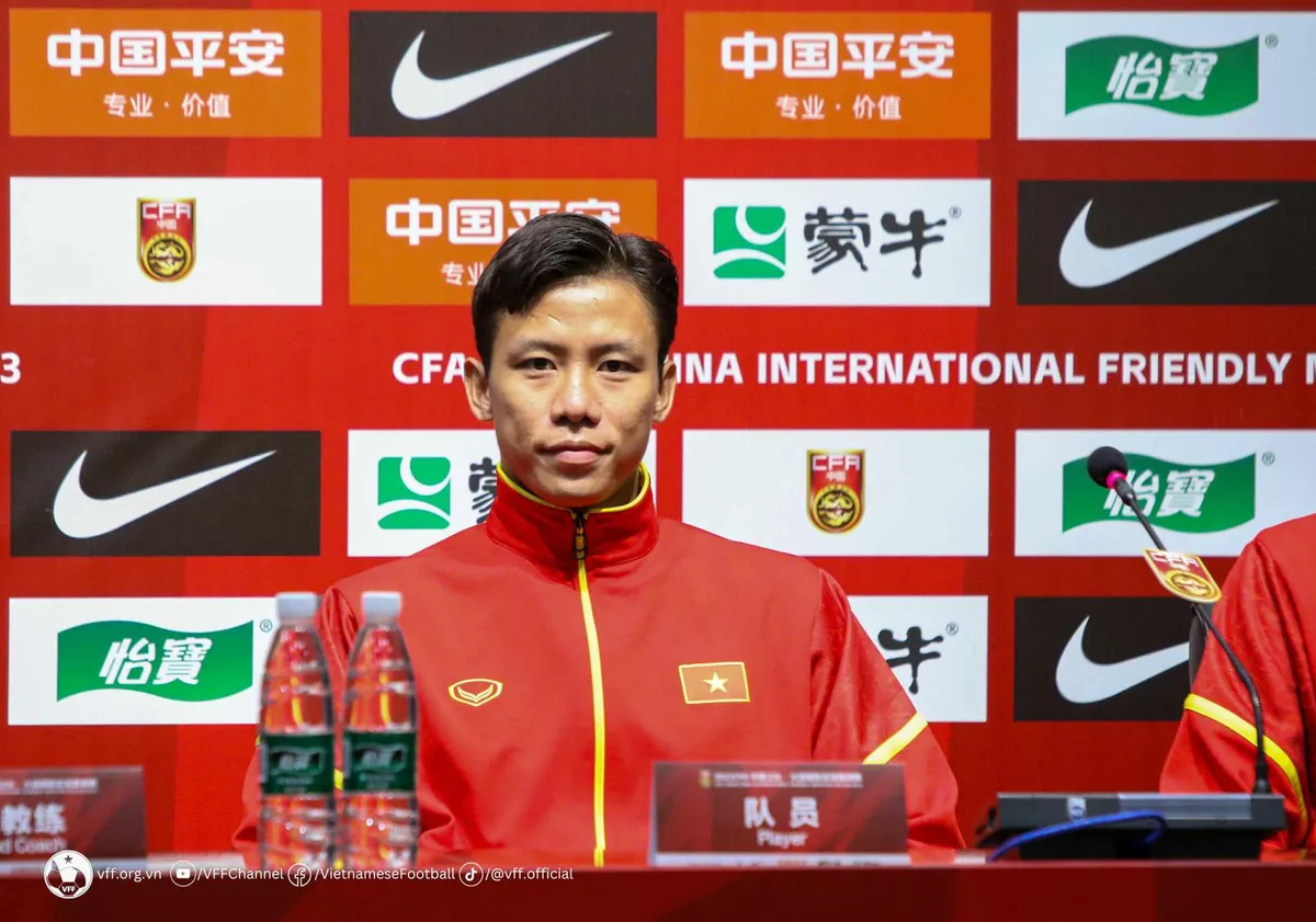 HLV Philippe Troussier: “Để hiện thực hoá giấc mơ World Cup, chúng tôi phải có một triết lý mới!” - Ảnh 2. HLV Philippe Troussier: “Để hiện thực hoá giấc mơ World Cup, chúng tôi phải có một triết lý mới!” - Ảnh 2.