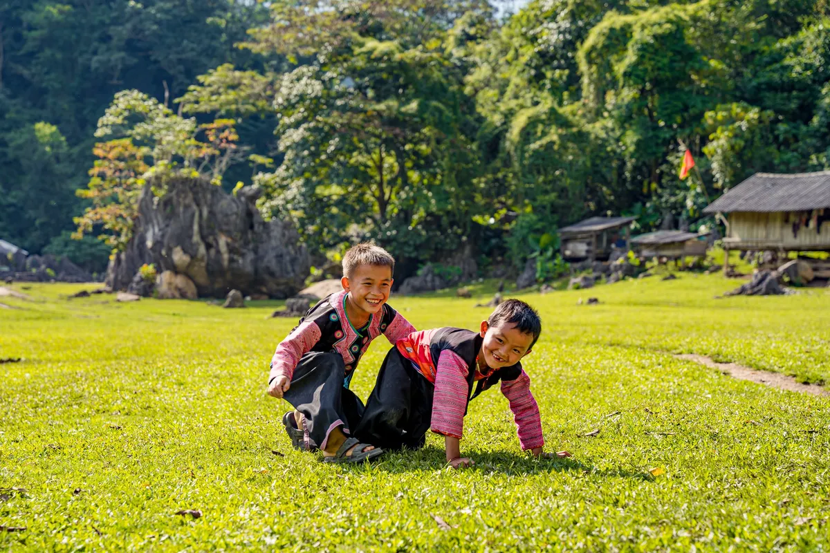 Sống chậm ở làng nguyên thủy Hang Táu, Mộc Châu - Ảnh 5. Sống chậm ở làng nguyên thủy Hang Táu, Mộc Châu - Ảnh 5.
