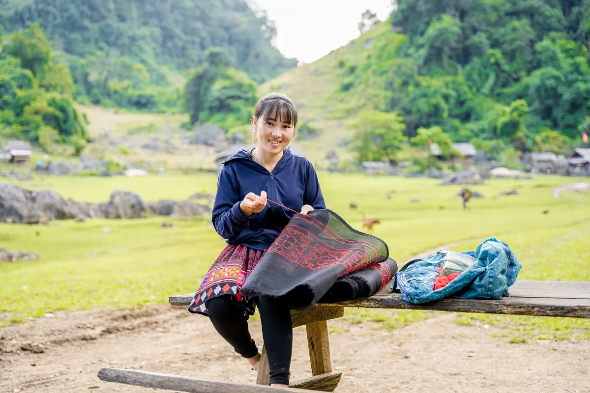 Sống chậm ở làng nguyên thủy Hang Táu, Mộc Châu - Ảnh 4. Sống chậm ở làng nguyên thủy Hang Táu, Mộc Châu - Ảnh 4.