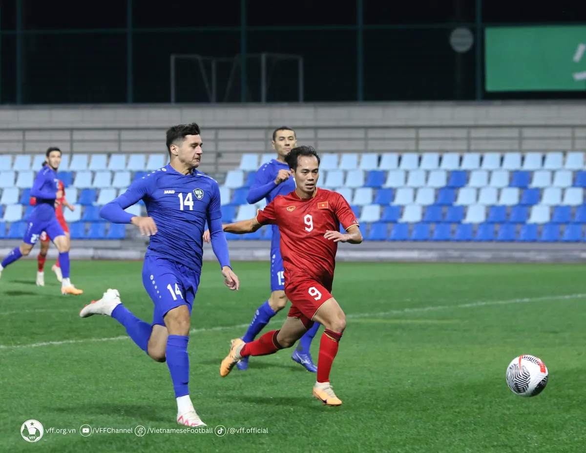 HLV Philippe Troussier nói gì sau thất bại của ĐT Việt Nam trước Uzbekistan? - Ảnh 4.