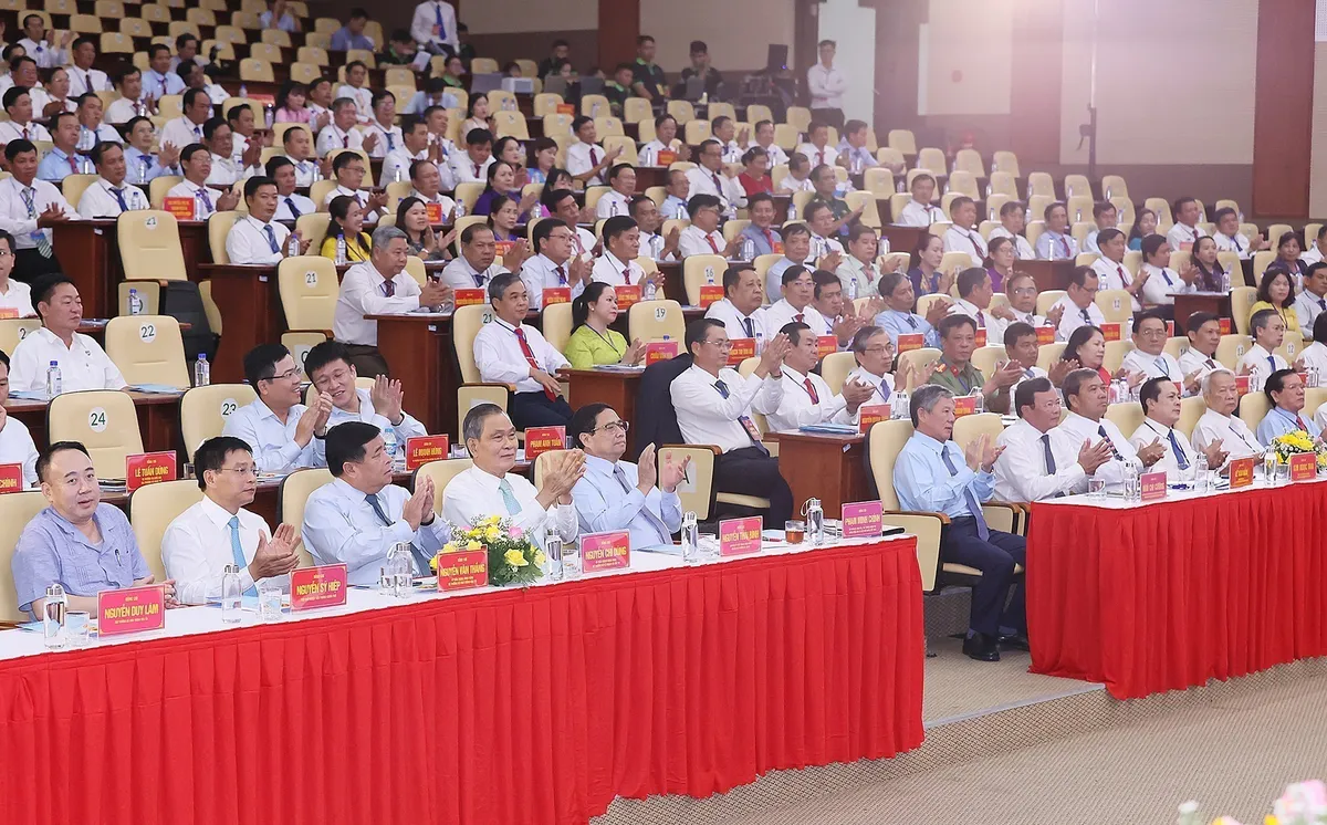 Thủ tướng Phạm Minh Chính: Quy hoạch phát triển Trà Vinh trở thành tỉnh khá trong khu vực ĐBSCL - Ảnh 2.