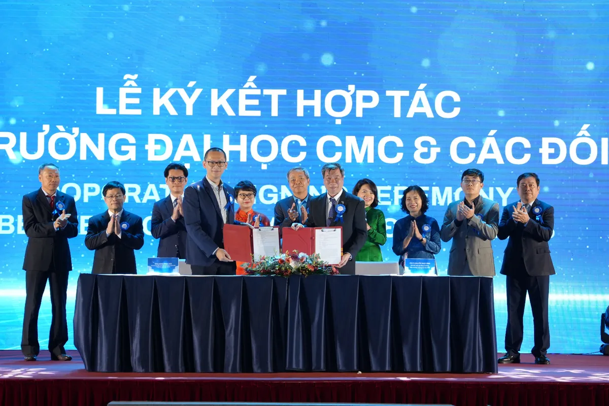 1.000 tân sinh viên tưng bừng dự lễ khai giảng đại học CMC  - Ảnh 6.