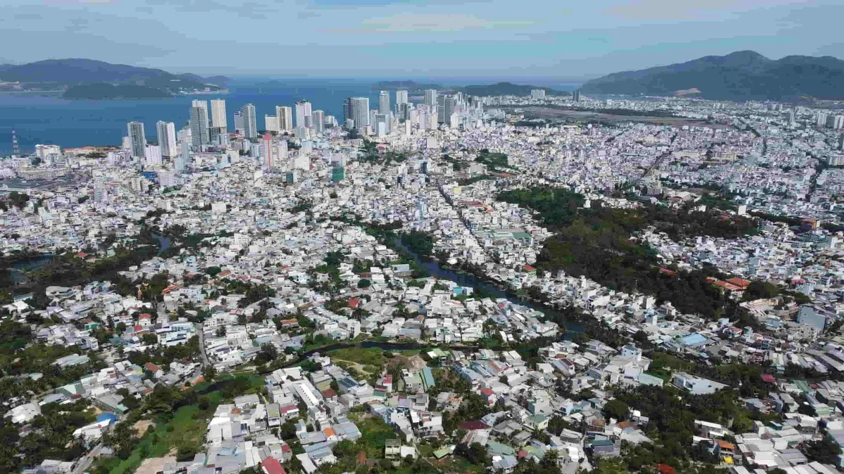 Khẩn trương tiến h&agrave;nh đấu gi&aacute; khu đất v&agrave;ng ở Kh&aacute;nh H&ograve;a - Ảnh 1.