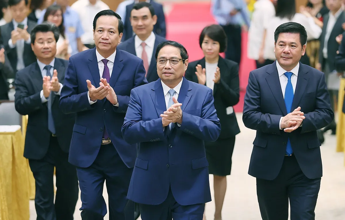 Chính phủ Việt Nam luôn luôn bảo vệ quyền và lợi ích hợp pháp của các doanh nghiệp - Ảnh 1.