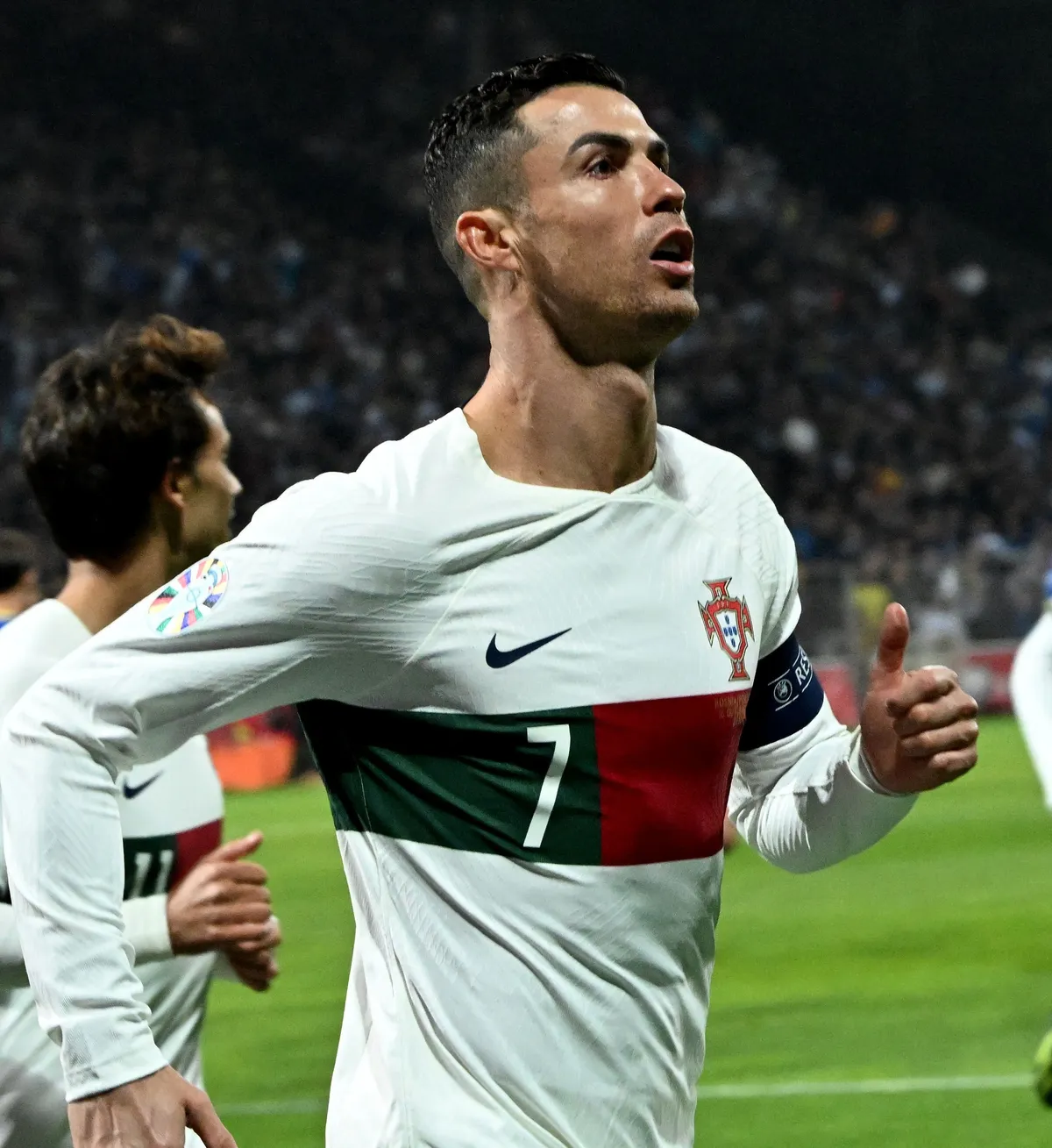 Kết quả vòng loại EURO 2024: ĐT Hà Lan thắng nghẹt thở, Ronaldo lại lập cú đúp bàn thắng cho Bồ Đào Nha - Ảnh 3. Kết quả vòng loại EURO 2024: ĐT Hà Lan thắng nghẹt thở, Ronaldo lại lập cú đúp bàn thắng cho Bồ Đào Nha - Ảnh 3.
