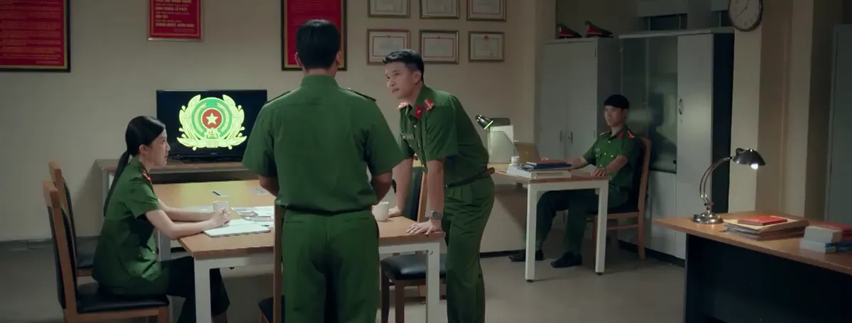 Biệt dược đen - Tập 21: Điện thoại b&agrave; Nga chứa h&igrave;nh ảnh người giết &ocirc;ng Ho&agrave;ng - Ảnh 3.