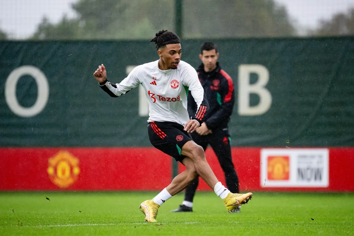 Varane: &ldquo;Manchester United c&oacute; thể v&ocirc; địch Champions League&rdquo; - Ảnh 2.