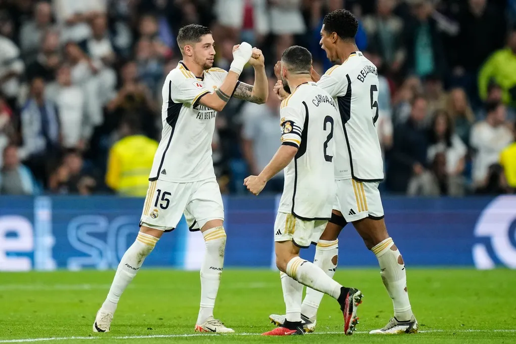 David Alaba sẽ kh&ocirc;ng thể c&ugrave;ng Real Madrid đến Italy - Ảnh 1.
